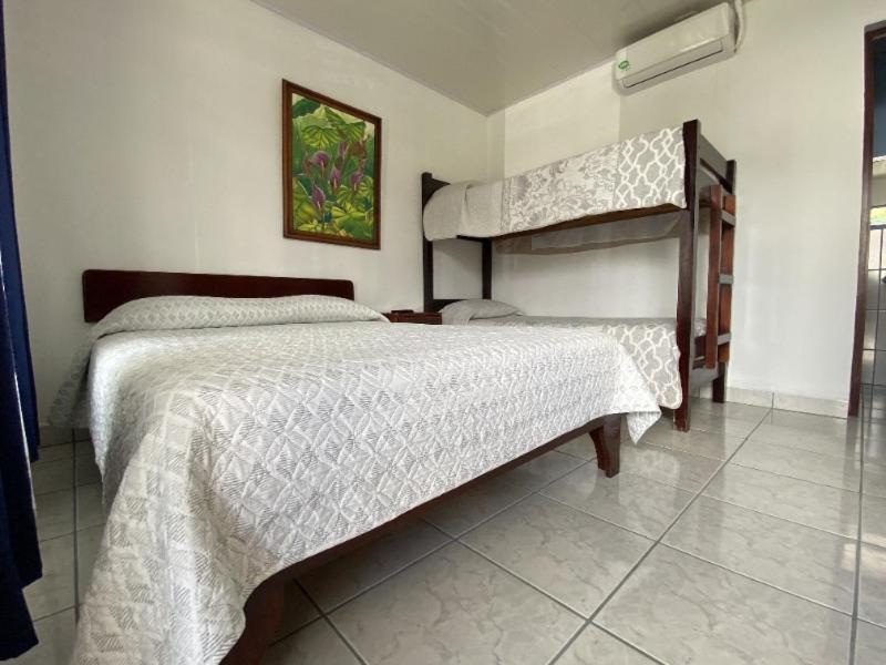 Hotel Alicia La Fortuna Bagian luar foto