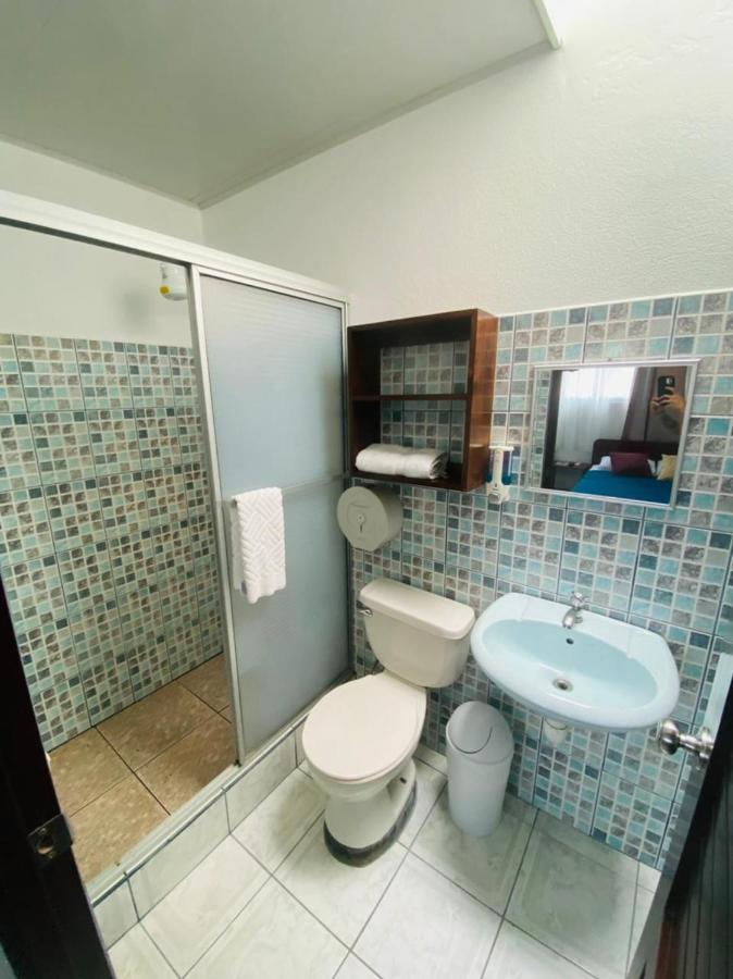Hotel Alicia La Fortuna Bagian luar foto